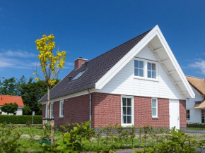 Holiday Home de Witte Raaf